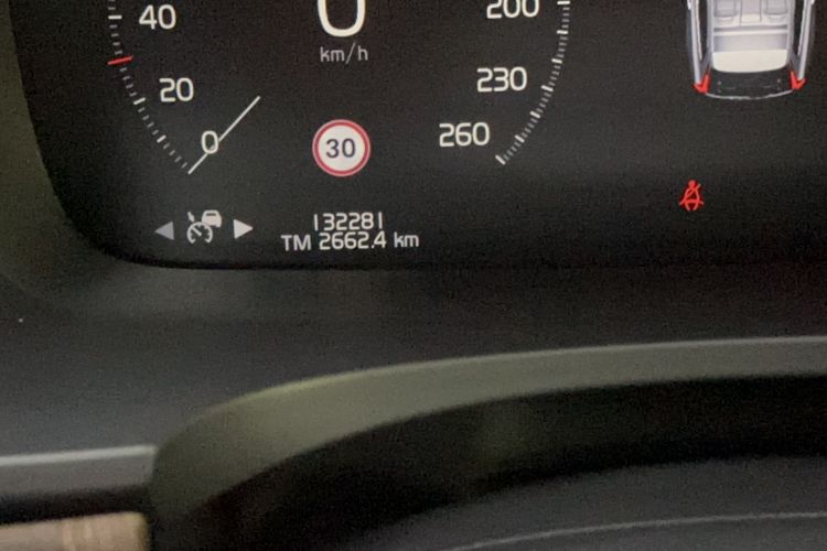 Used Volvo V90 2021 Cross Country B5 AWD Smart Range Edition Odometer Close Up