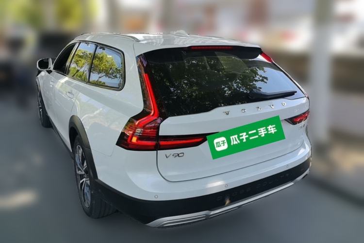 Used Volvo V90 2021 Cross Country B5 AWD Smart Range Edition Rear Left 45 Deg