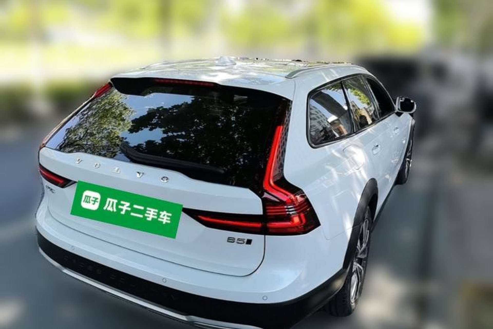 Used Volvo V90 2021 Cross Country B5 AWD Smart Range Edition Rear Right 45 Deg