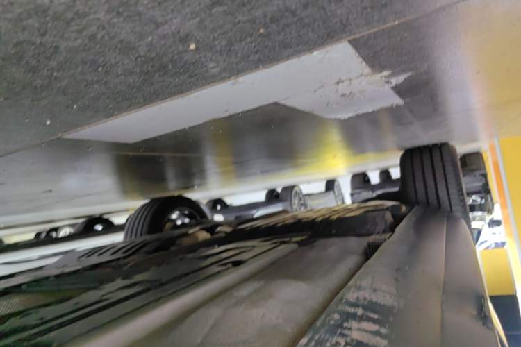 Used Volvo V90 2021 Cross Country B5 AWD Smart Range Edition Right Side Sill