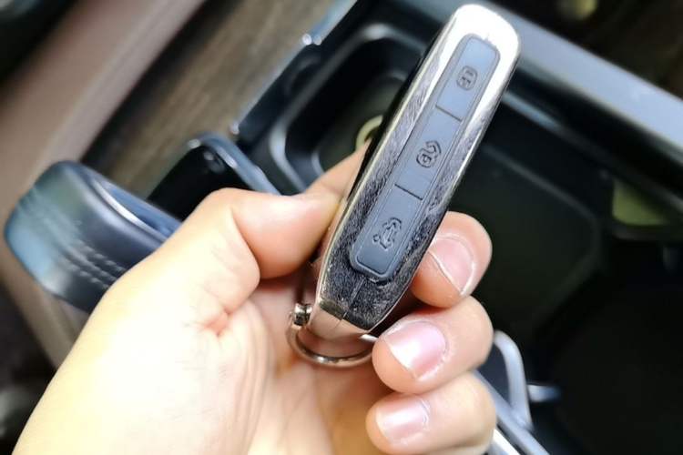Used Volvo V90 2021 Cross Country B5 AWD Smart Range Edition Vehicle Key