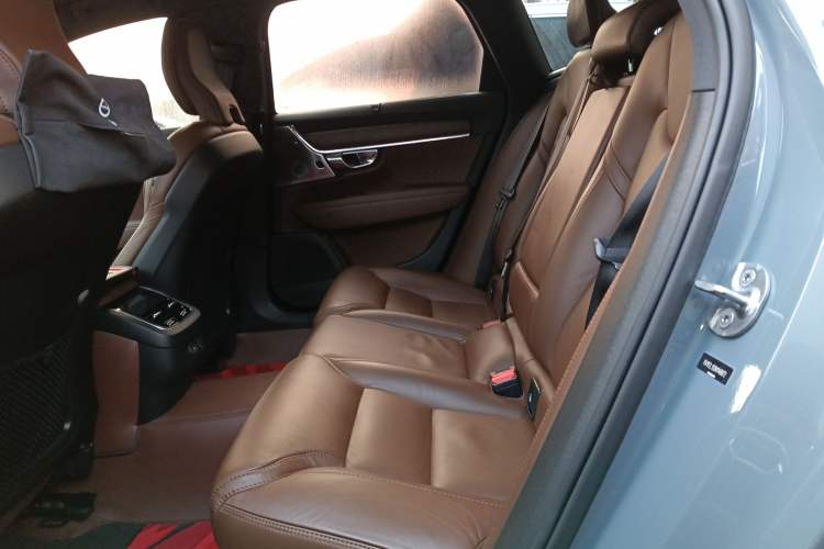 Used Volvo V90 2022 Cross Country B5 AWD Prestige Edition Left Rear Seat