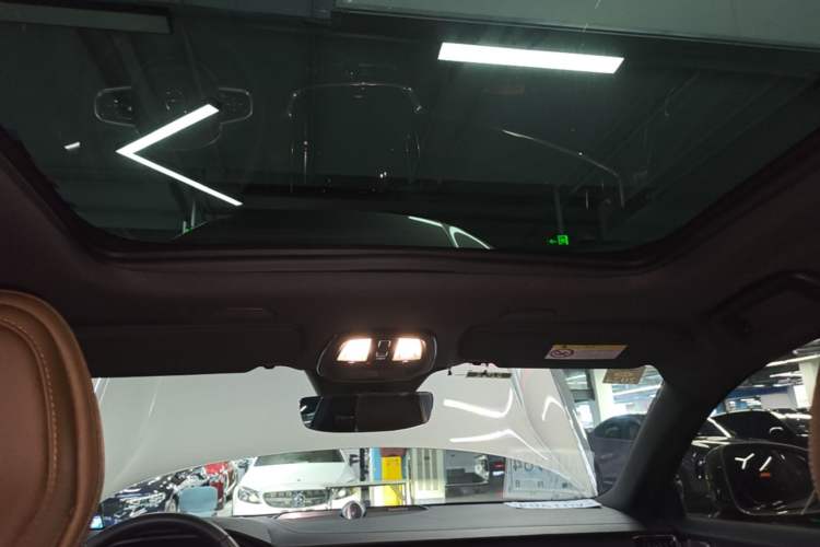 Used Volvo V90 2022 Cross Country B5 AWD Prestige Edition Headliner