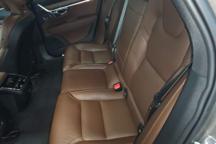 Used Volvo V90 2022 Cross Country B5 AWD Prestige Edition Left Rear Seat