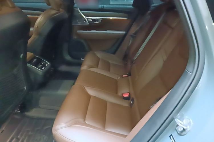 Used Volvo V90 2022 Cross Country B5 AWD Prestige Edition Left Rear Seat