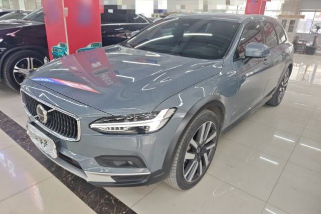 Used Volvo V90 2022 Cross Country B5 AWD Prestige Edition