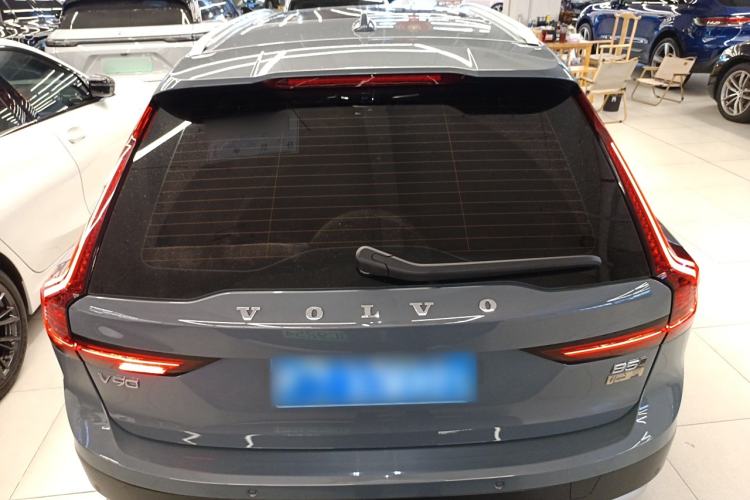 Used Volvo V90 2022 Cross Country B5 AWD Smart Range Edition Rear