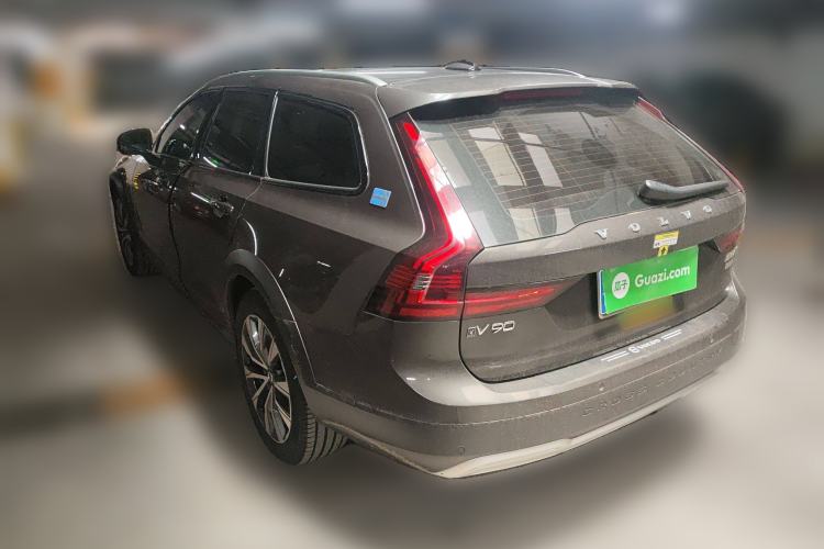 Used Volvo V90 2022 Cross Country B5 AWD Smart Range Edition Rear Left 45 Deg