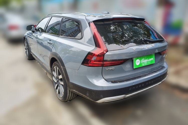 Used Volvo V90 2022 Cross Country B5 AWD Prestige Edition Rear Left 45 Deg