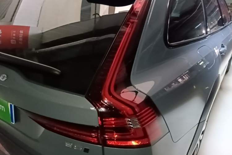 Used Volvo V90 2022 Cross Country B5 AWD Prestige Edition Right Rear Taillight