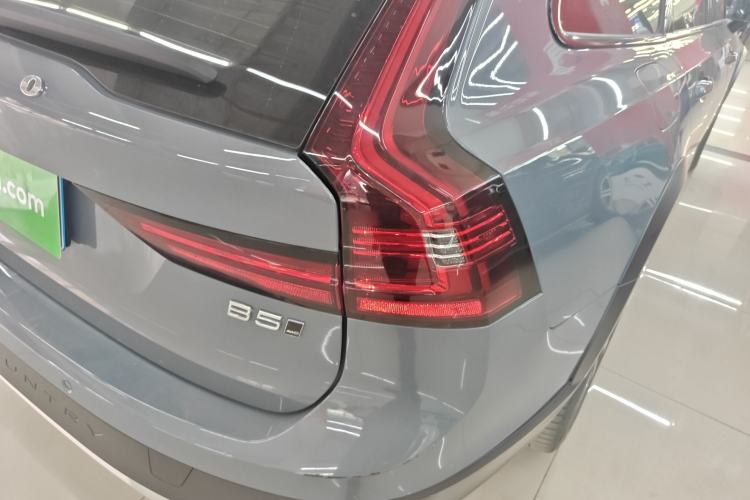 Used Volvo V90 2022 Cross Country B5 AWD Prestige Edition Right Rear Taillight