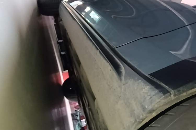 Used Volvo V90 2022 Cross Country B5 AWD Prestige Edition Right Side Sill