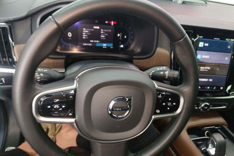 Used Volvo V90 2022 Cross Country B5 AWD Prestige Edition Steering Wheel