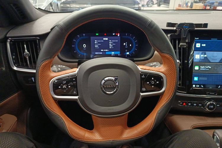 Used Volvo V90 2022 Cross Country B5 AWD Smart Range Edition Steering Wheel