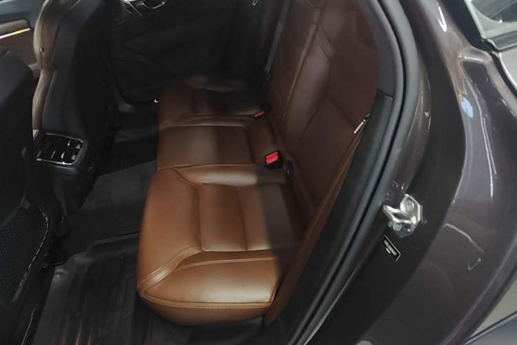 Used Volvo V90 2022 Cross Country B5 AWD Prestige Edition Left Rear Seat