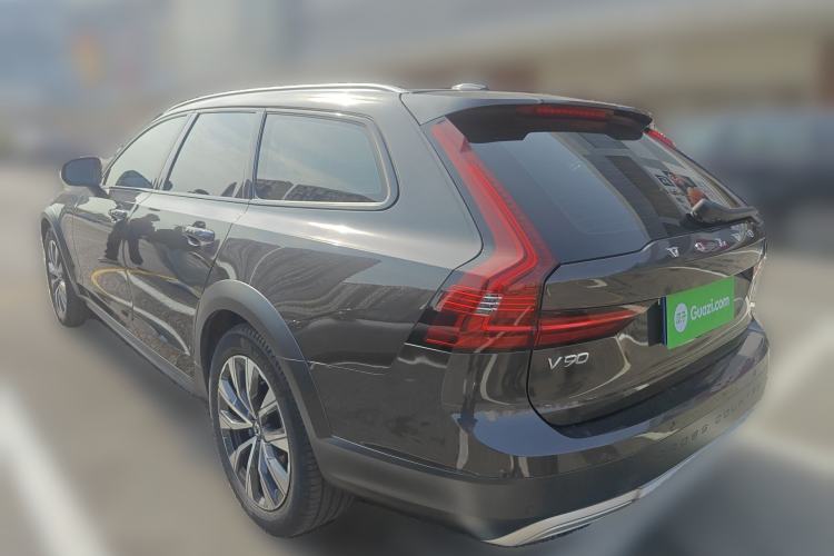 Used Volvo V90 2022 Cross Country B5 AWD Smart Range Edition Rear Left 45 Deg
