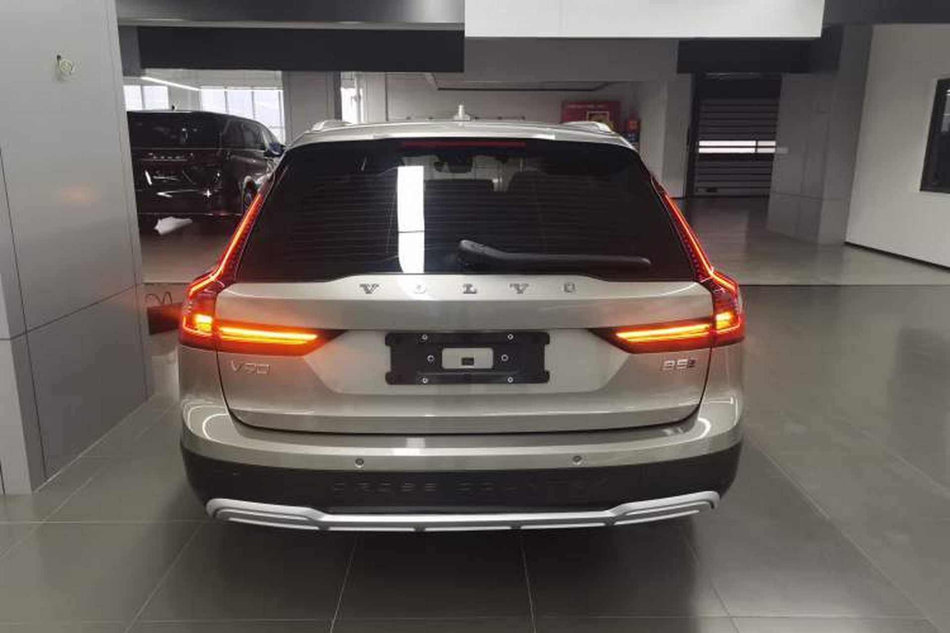 Used Volvo V90 2022 Cross Country B5 AWD Smart Range Edition Rear