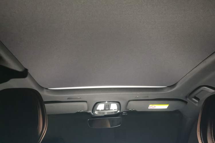 Used Volvo V90 2022 Cross Country B5 AWD Smart Range Edition Headliner