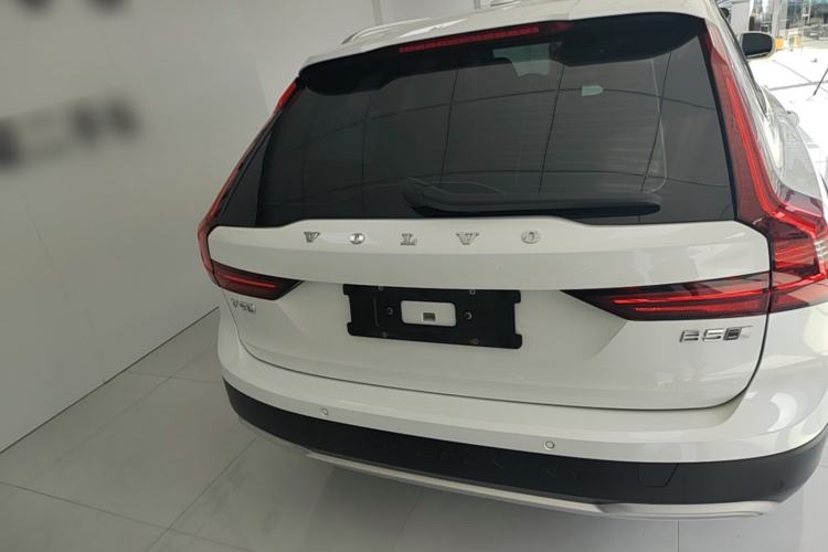 Used Volvo V90 2022 Cross Country B5 AWD Smart Range Edition Rear
