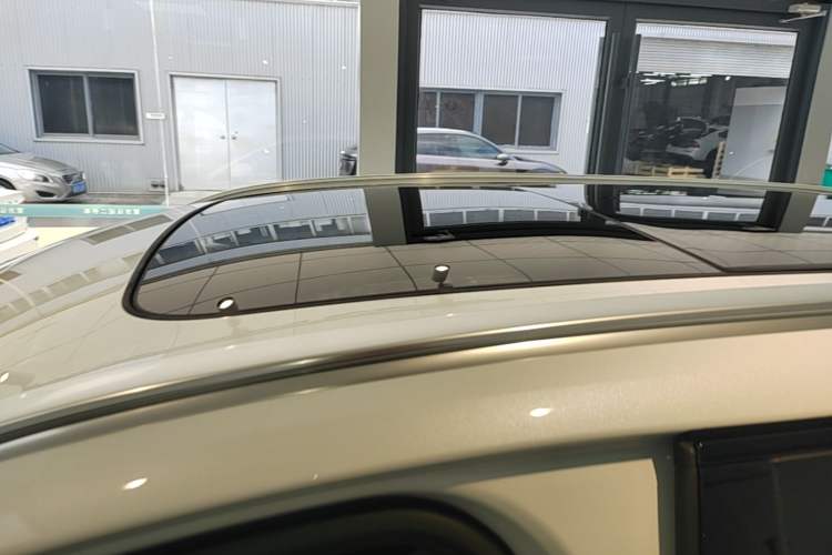 Used Volvo V90 2022 Cross Country B5 AWD Smart Range Edition Roof