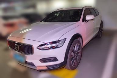 Used Volvo V90 2022 Cross Country B5 AWD Prestige Edition