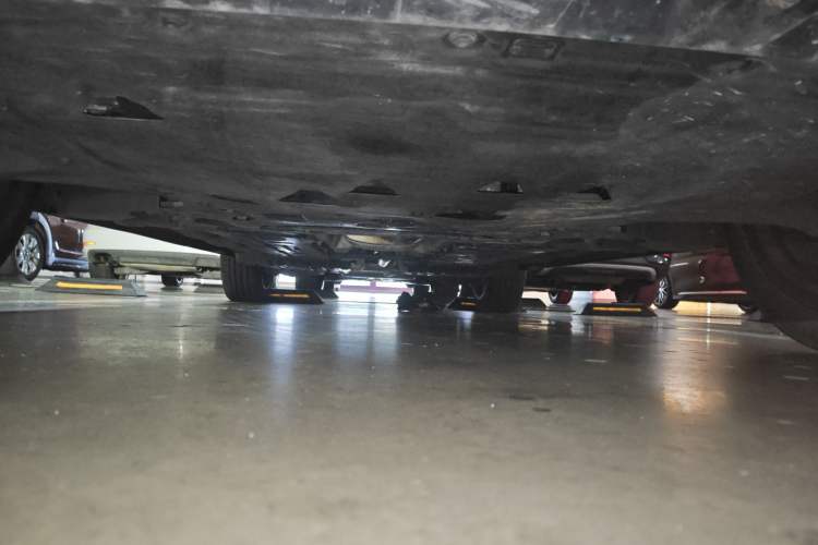 Used Volvo V90 2023 Cross Country B5 AWD Prestige Edition Chassis Front