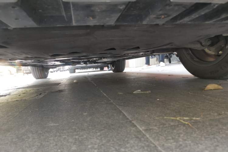 Used Volvo V90 2023 Cross Country B5 AWD Smart Range Edition Chassis Front