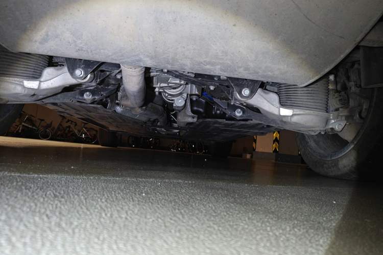 Used Volvo V90 2023 Cross Country B5 AWD Prestige Edition Chassis Rear