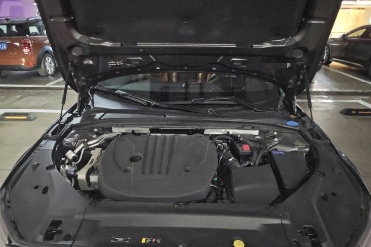 Used Volvo V90 2023 Cross Country B5 AWD Prestige Edition Engine Bay