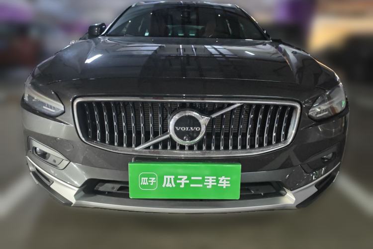 Used Volvo V90 2023 Cross Country B5 AWD Prestige Edition Front