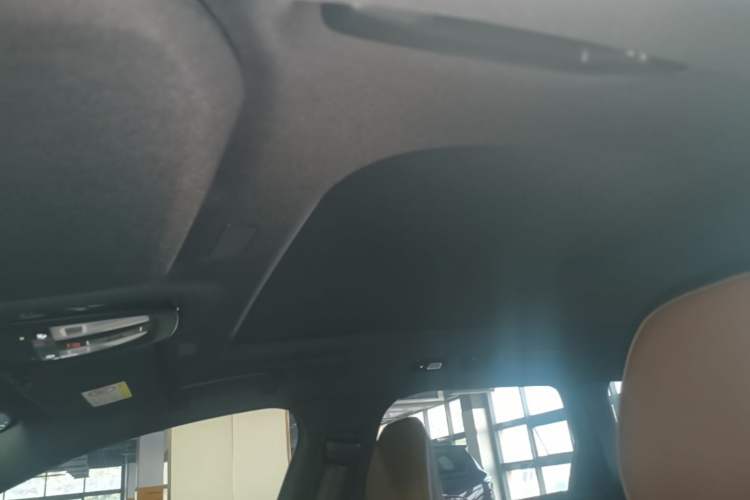 Used Volvo V90 2023 Cross Country B5 AWD Prestige Edition Headliner