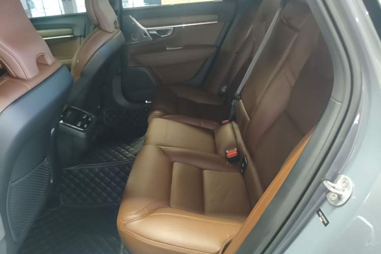 Used Volvo V90 2023 Cross Country B5 AWD Prestige Edition Left Rear Seat