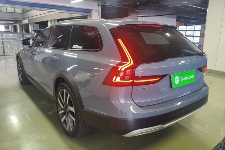 Used Volvo V90 2023 Cross Country B5 AWD Prestige Edition Rear Left 45 Deg