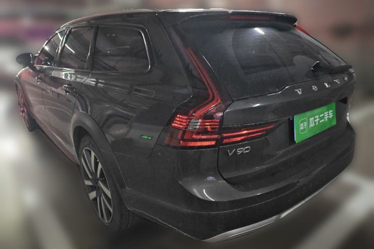 Used Volvo V90 2023 Cross Country B5 AWD Prestige Edition Rear Left 45 Deg