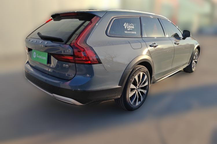 Used Volvo V90 2023 Cross Country B5 AWD Smart Range Edition Rear Right 45 Deg