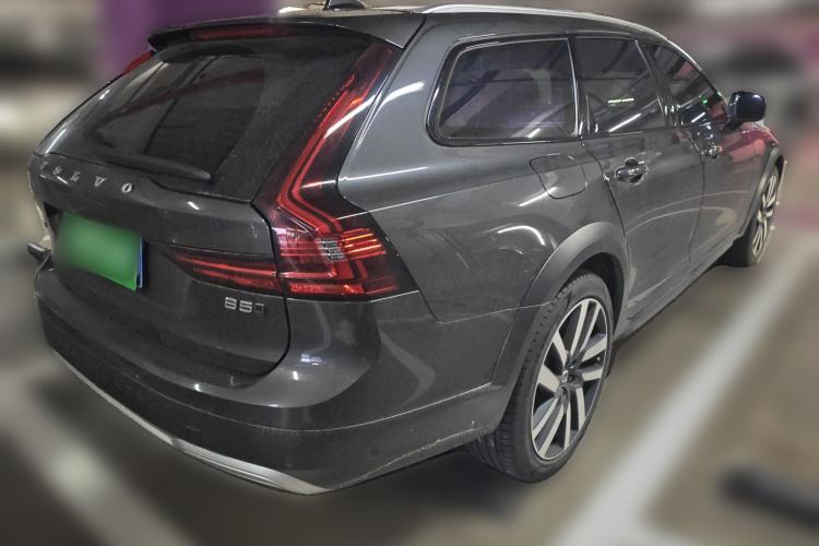 Used Volvo V90 2023 Cross Country B5 AWD Prestige Edition Rear Right 45 Deg