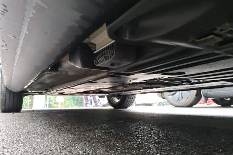 Used Volvo V90 2023 Cross Country B5 AWD Smart Range Edition Chassis Rear Left