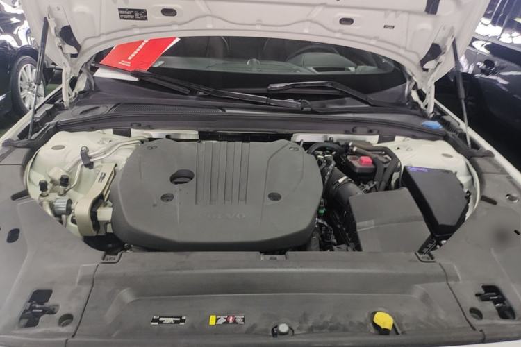 Used Volvo V90 2023 Cross Country B5 AWD Prestige Edition Engine Bay