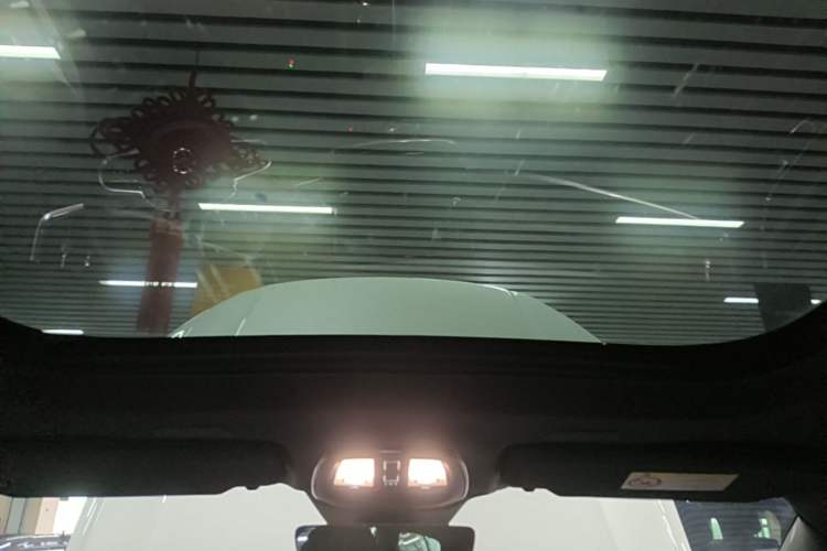 Used Volvo V90 2023 Cross Country B5 AWD Smart Range Edition Headliner