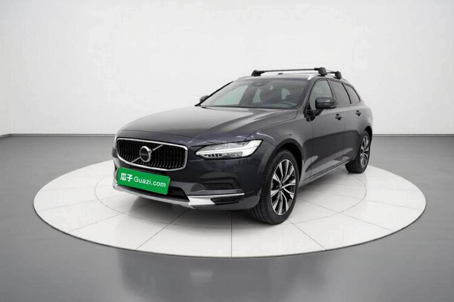 Used Volvo V90 2024 Cross Country B5 AWD Smart Range Edition Front Left 45 Deg