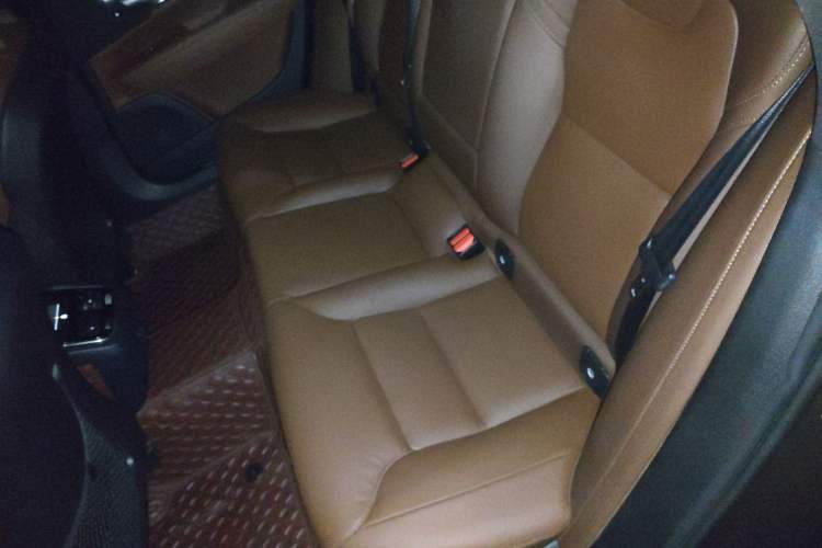 Used Volvo V90 2024 Cross Country B5 AWD Smart Range Edition Left Rear Seat