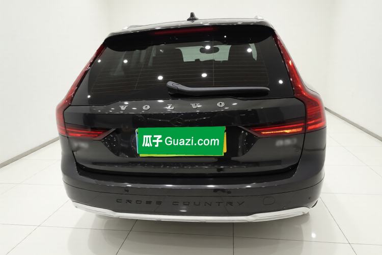 Used Volvo V90 2024 Cross Country B5 AWD Smart Range Edition Rear