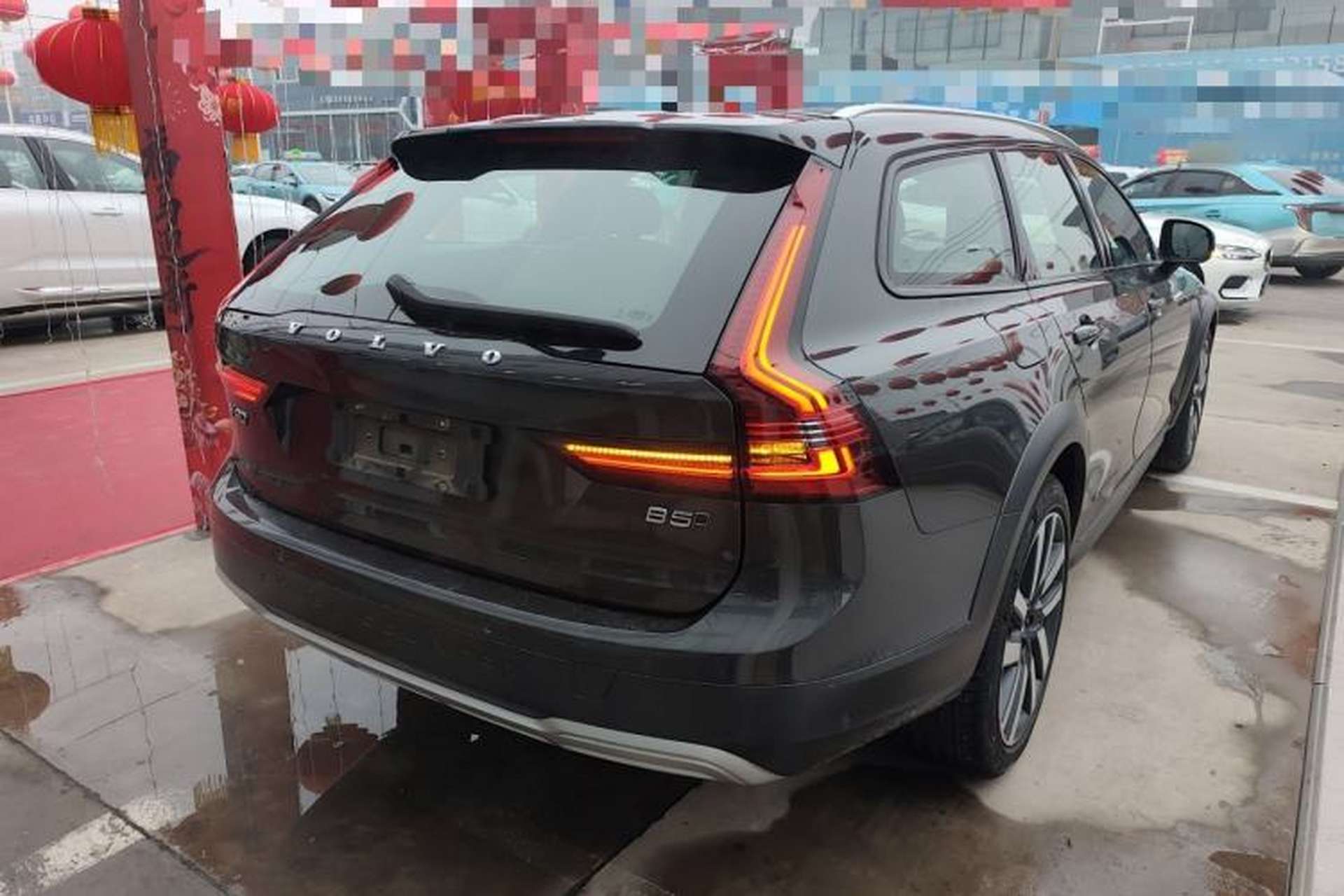 Used Volvo V90 2024 Cross Country B5 AWD Prestige Edition Rear Right 45 Deg