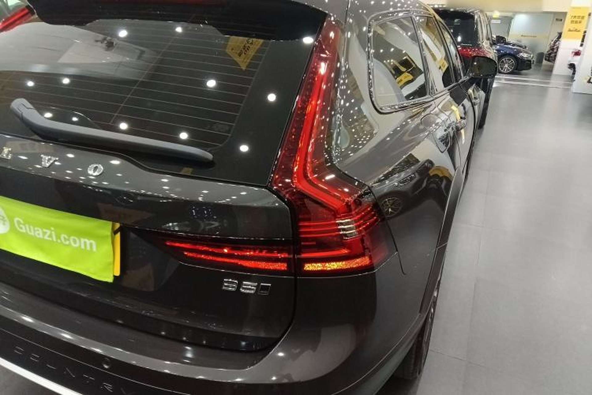 Used Volvo V90 2024 Cross Country B5 AWD Smart Range Edition Right Rear Taillight
