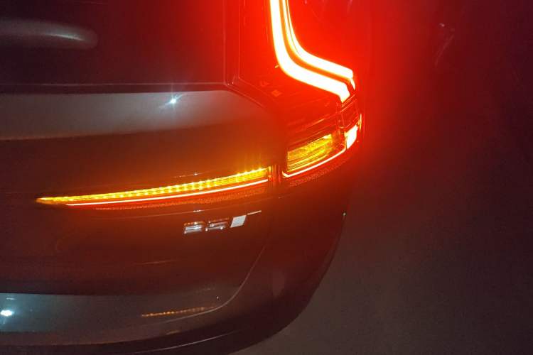 Used Volvo V90 2024 Cross Country B5 AWD Smart Range Edition Right Rear Taillight