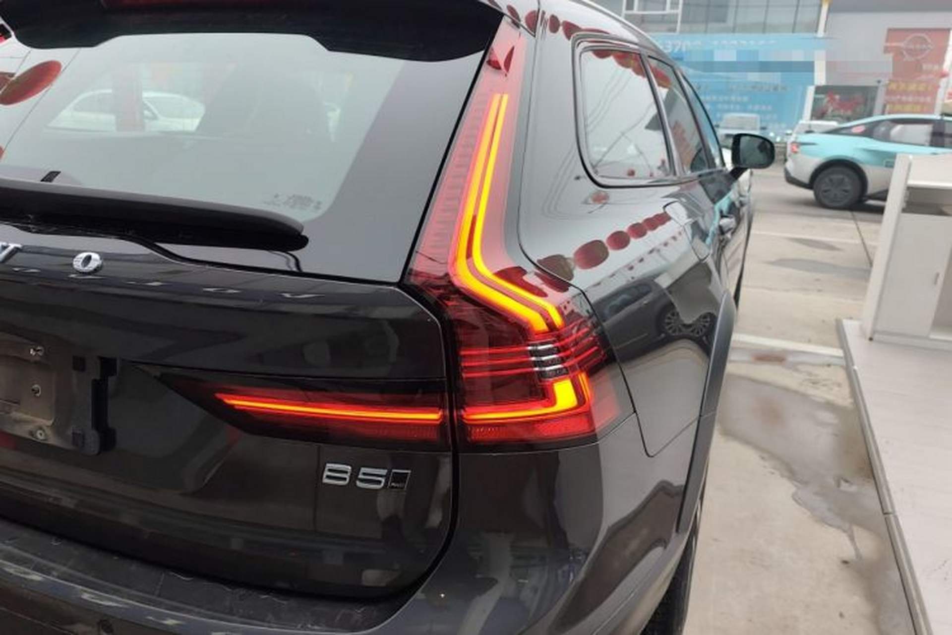 Used Volvo V90 2024 Cross Country B5 AWD Prestige Edition Right Rear Taillight