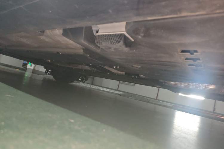 Used Volvo V90 2024 Cross Country B5 AWD Smart Range Edition Chassis Rear Left