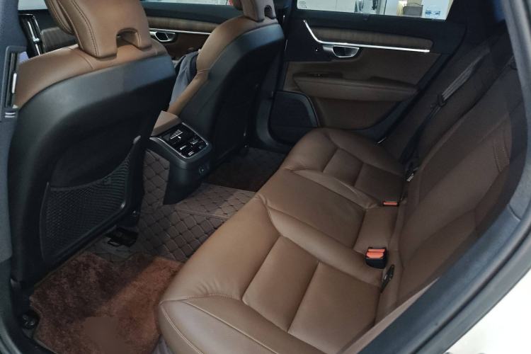Used Volvo V90 2024 Cross Country B5 AWD Smart Range Edition Left Rear Seat