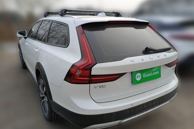 Used Volvo V90 2024 Cross Country B5 AWD Smart Range Edition Rear Left 45 Deg