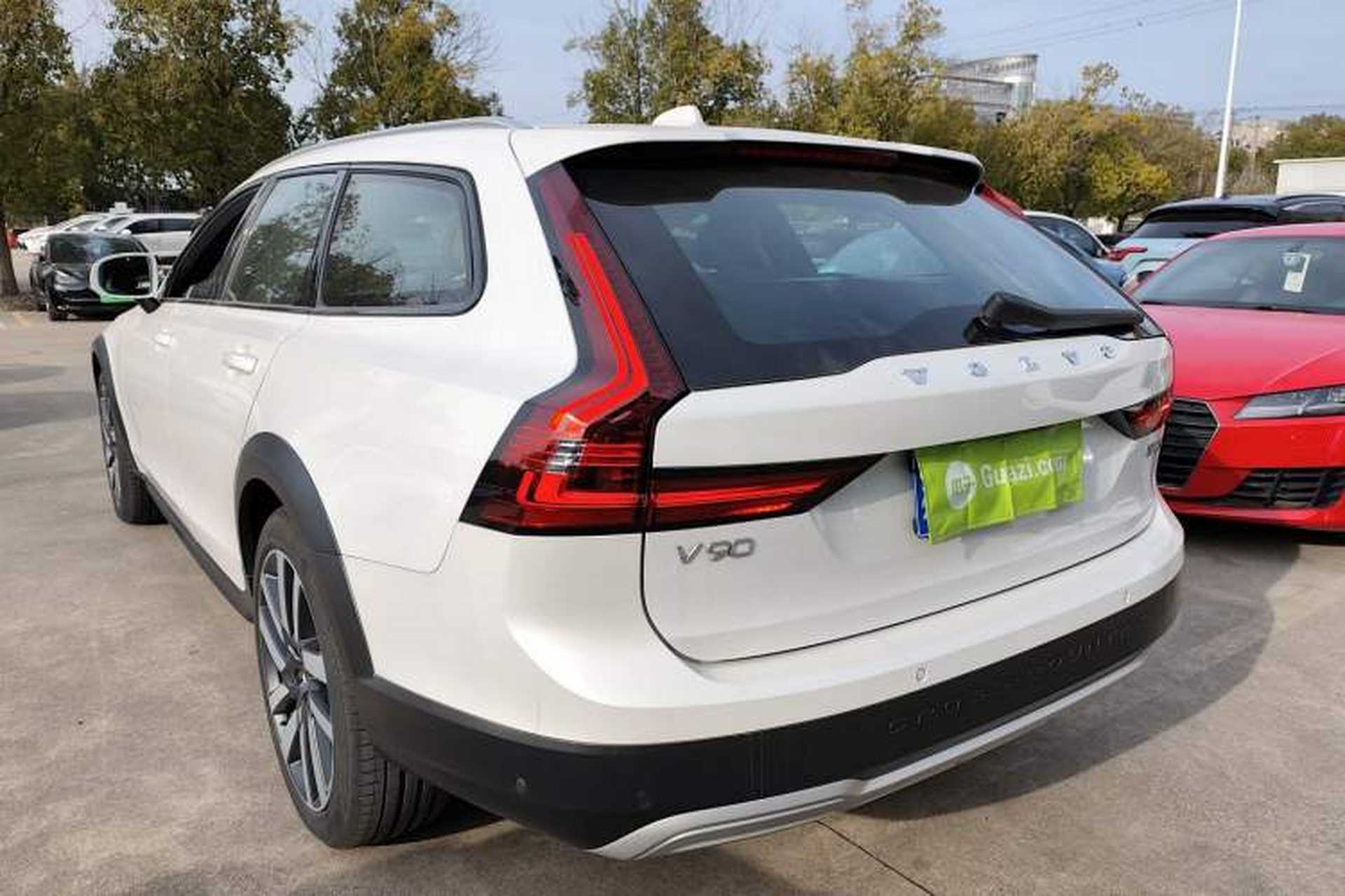 Used Volvo V90 2024 Cross Country B5 AWD Prestige Edition Rear Left 45 Deg